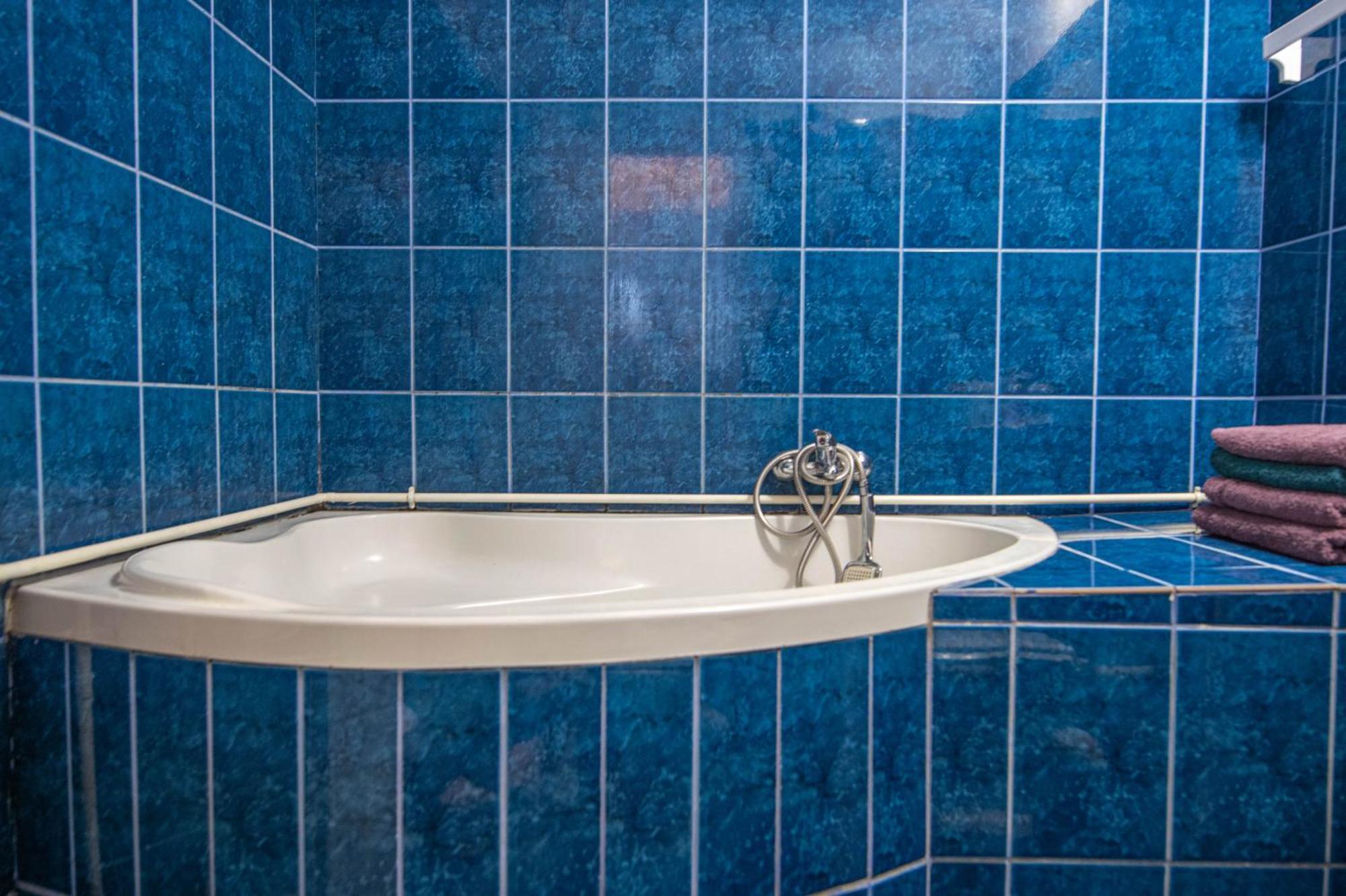 Apartament Near The Park Two Rooms Bukarest Kültér fotó