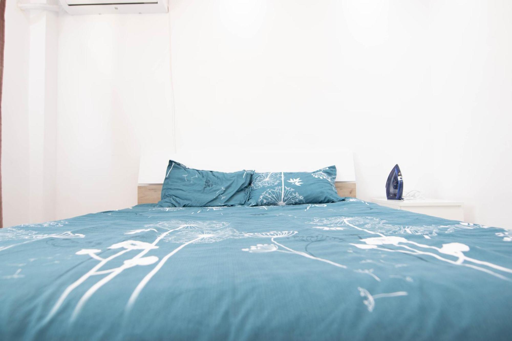 Apartament Near The Park Two Rooms Bukarest Kültér fotó
